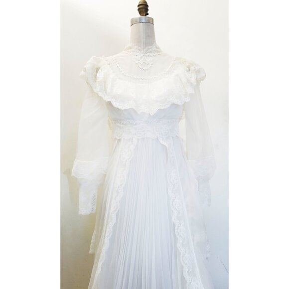 Alfred Angelo Vintage 70s Wedding Dress Lace Prairie Cottagecore Boho Train - Picture 4 of 14